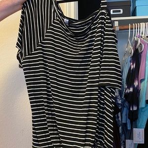 3xl top with one open shoulder
